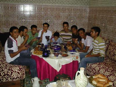 en Ramadan!!!!!!!!!!!!!!!!!!!!!!!    ( w khaf 3la rassek)
